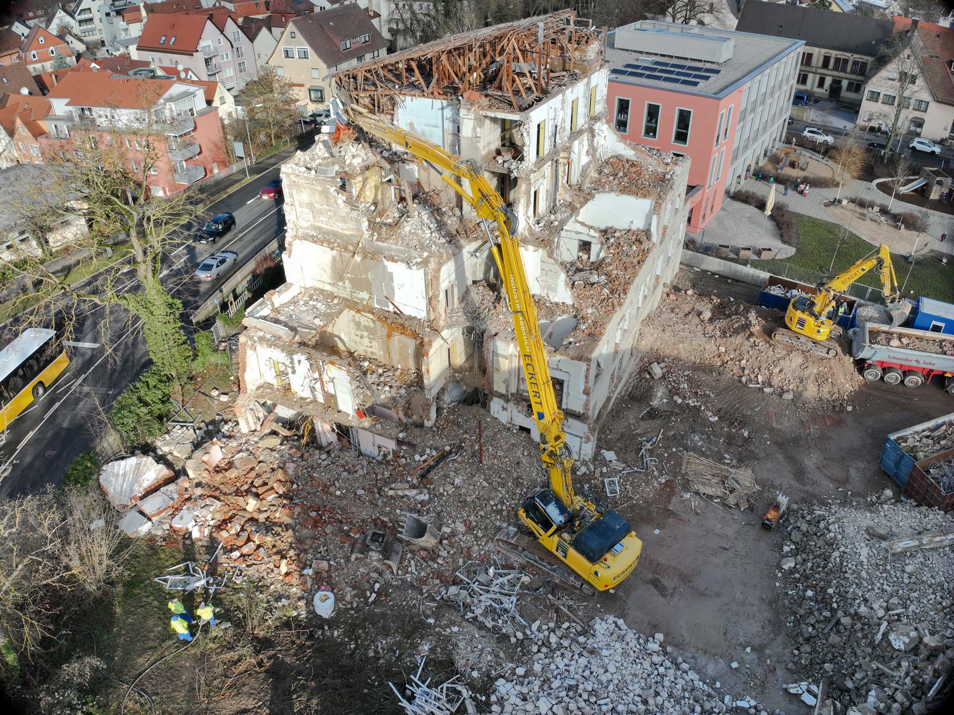 Eckert-Industrieabbruch-Longfront-Spezialabbruch-Carolinum-02 Spezialabbruch
