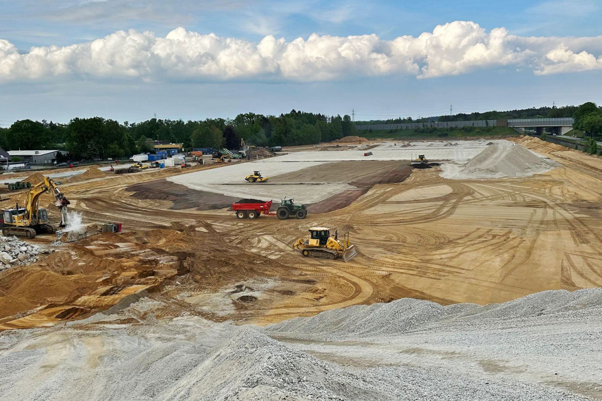 Ellerau-Bauvorhaben-Eckert-Industrieabbruch_IMG-20240515-WA0018-287e8074 Referenzen